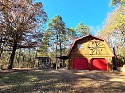 Rustic Retreat near 
Lake O the Pines
