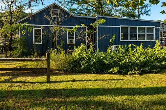 Hearts Cottage Waterfront Caddo Big Cypress River - Image 1