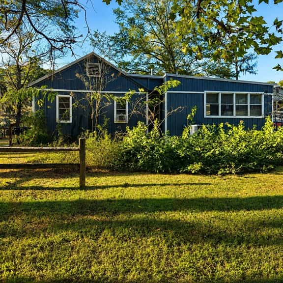 Hearts Cottage Waterfront Caddo Big Cypress River - Image 1