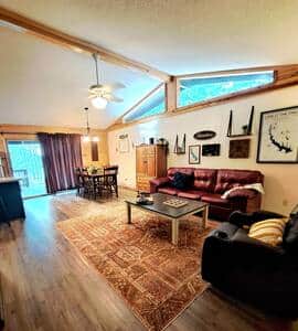 The Knotty Pine on Lake O the Pines Waterfront