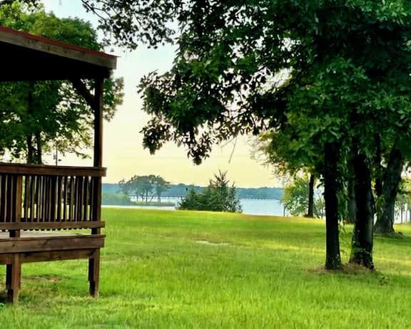 BASShole on Lake Fork * HOT TUB