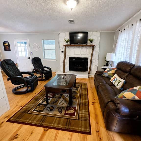 The Knee Knocker on Caddo Lake - Image 4
